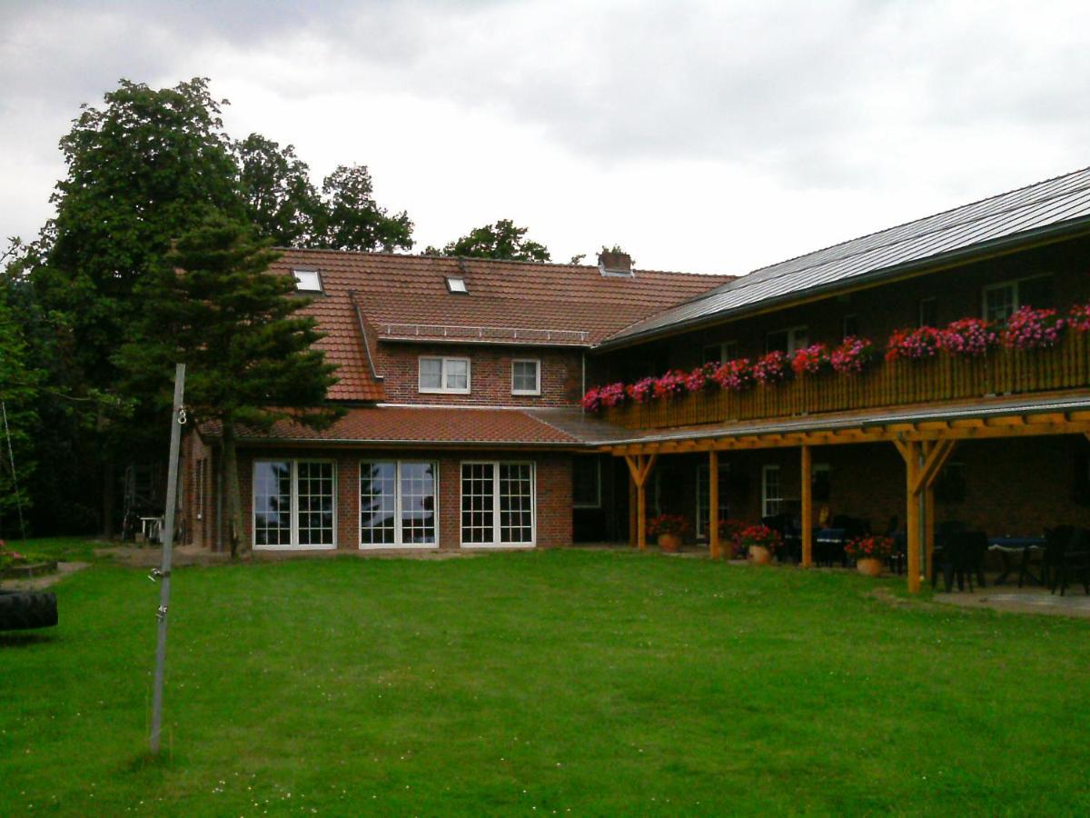 Ferienhof Meyer Landhotel Petershagen Eksteriør billede